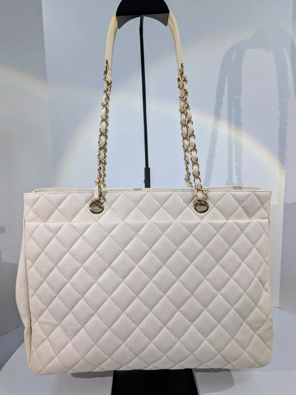 Chanel White Caviar Leather Classic Shopping Tote (GST) Turnlock Bag